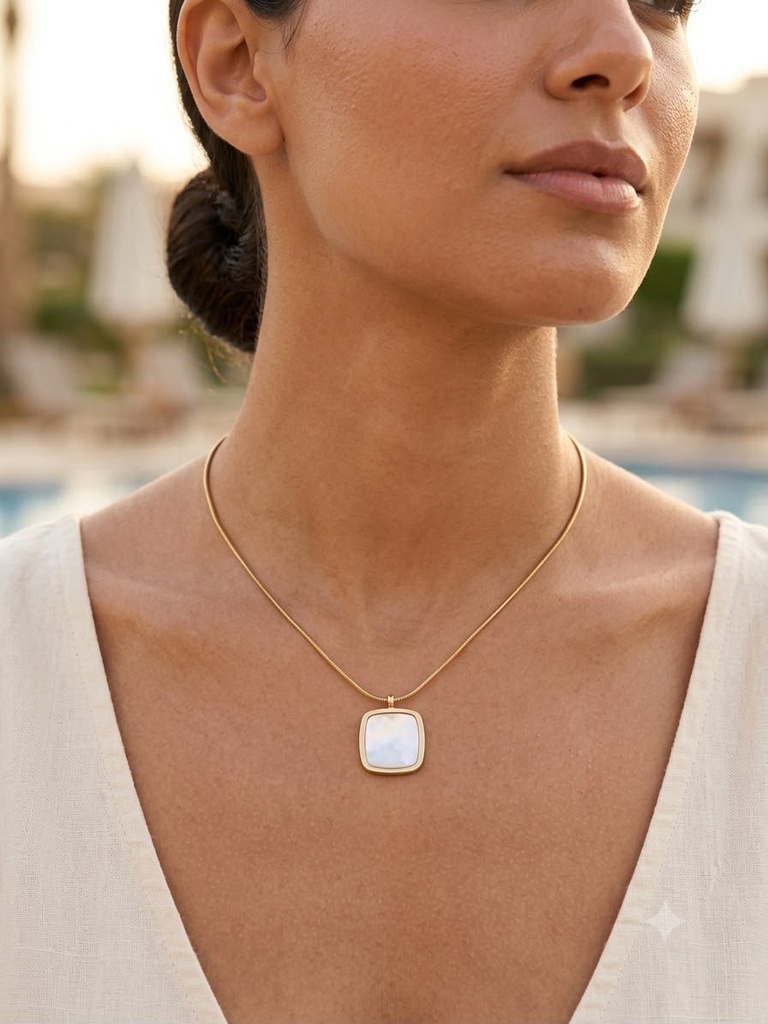 [Neck-81-11] Charm-ing (Square.Gold)