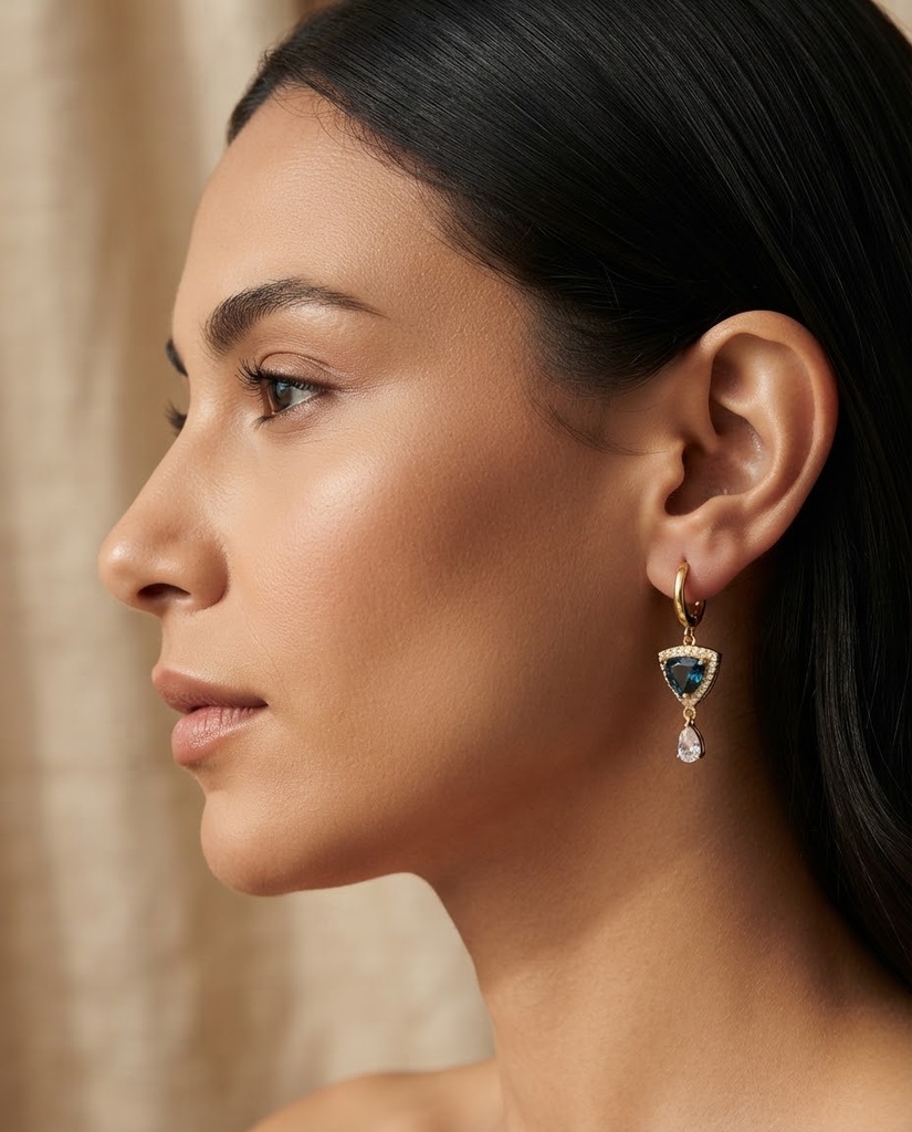 [Eari-00050-11] Studs (Blue & White Diamonds)