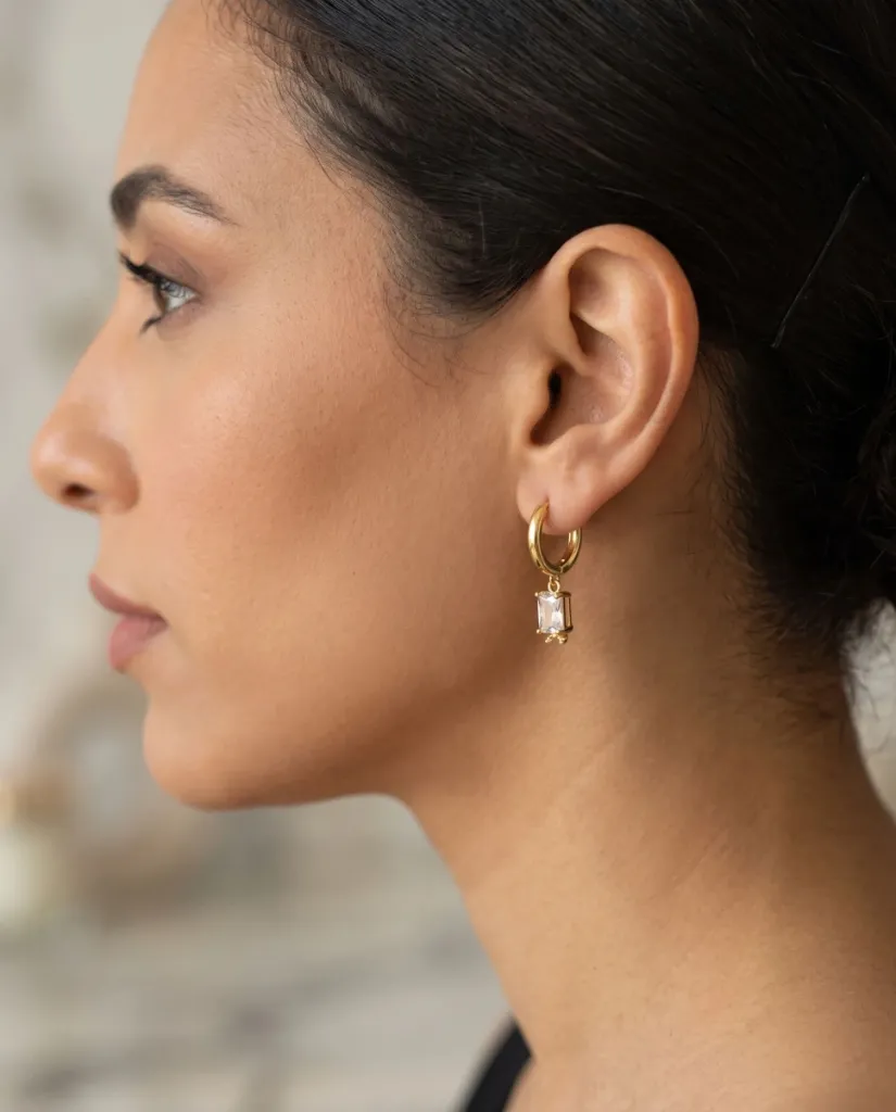 [Eari-00050-20] Studs (White Diamond Bow)