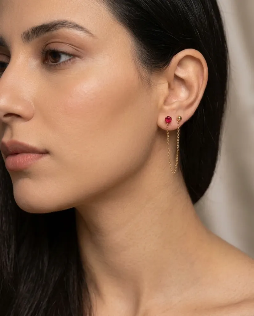 [Eari-00050-24] Studs (Red Chain)